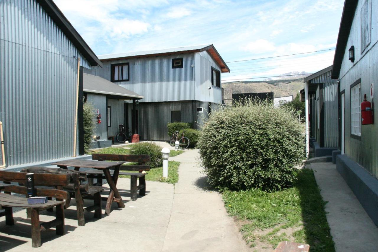 Complejo Don Joel Hostel El Chalten Εξωτερικό φωτογραφία