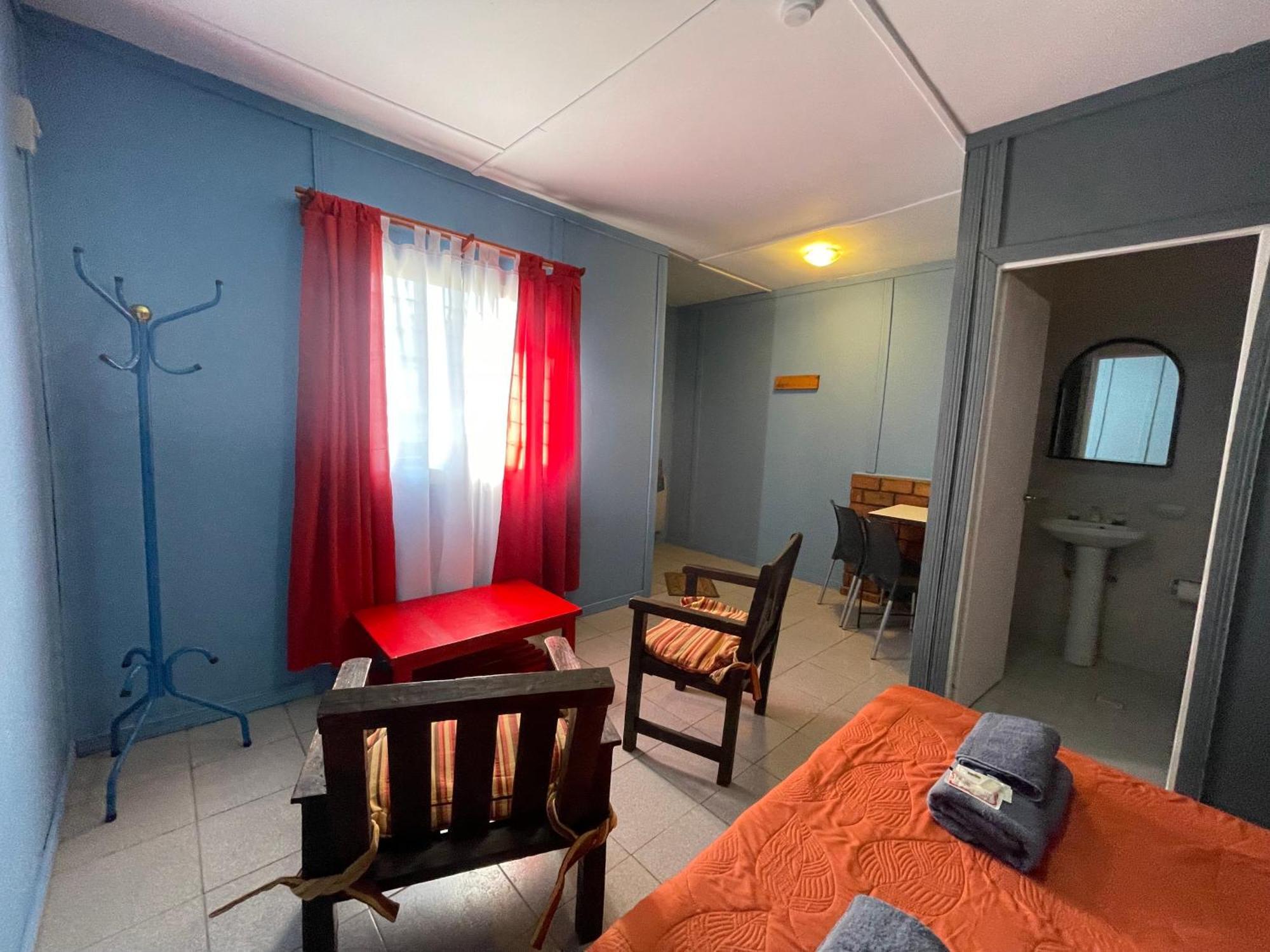 Complejo Don Joel Hostel El Chalten Εξωτερικό φωτογραφία